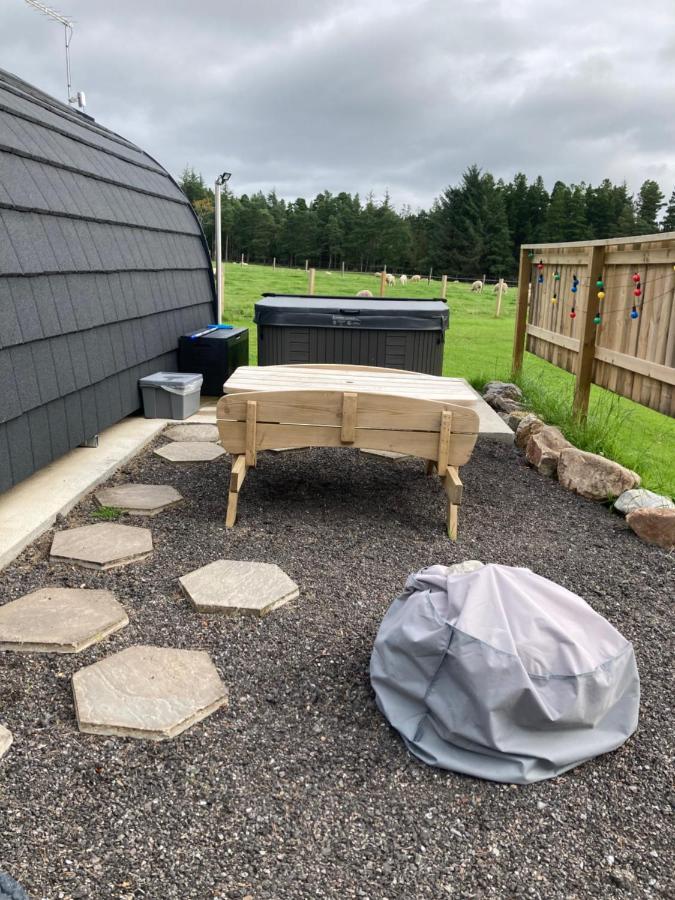 Hotel Robins Nest Glamping Pod With Hot Tub Keith Exterior foto